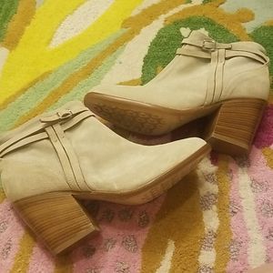 Alberto Fermani cream suede ankle booties